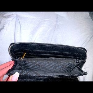 Stave Madden Wristlet